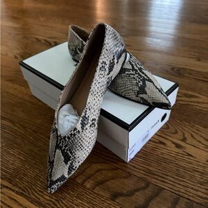 Brand New Steve Madden Floyd Flats, Sz. 8